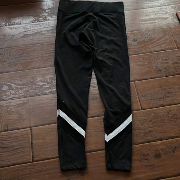 cute PINK Victoria's Secret Bundle - Size Medium - Picture 10 of 11